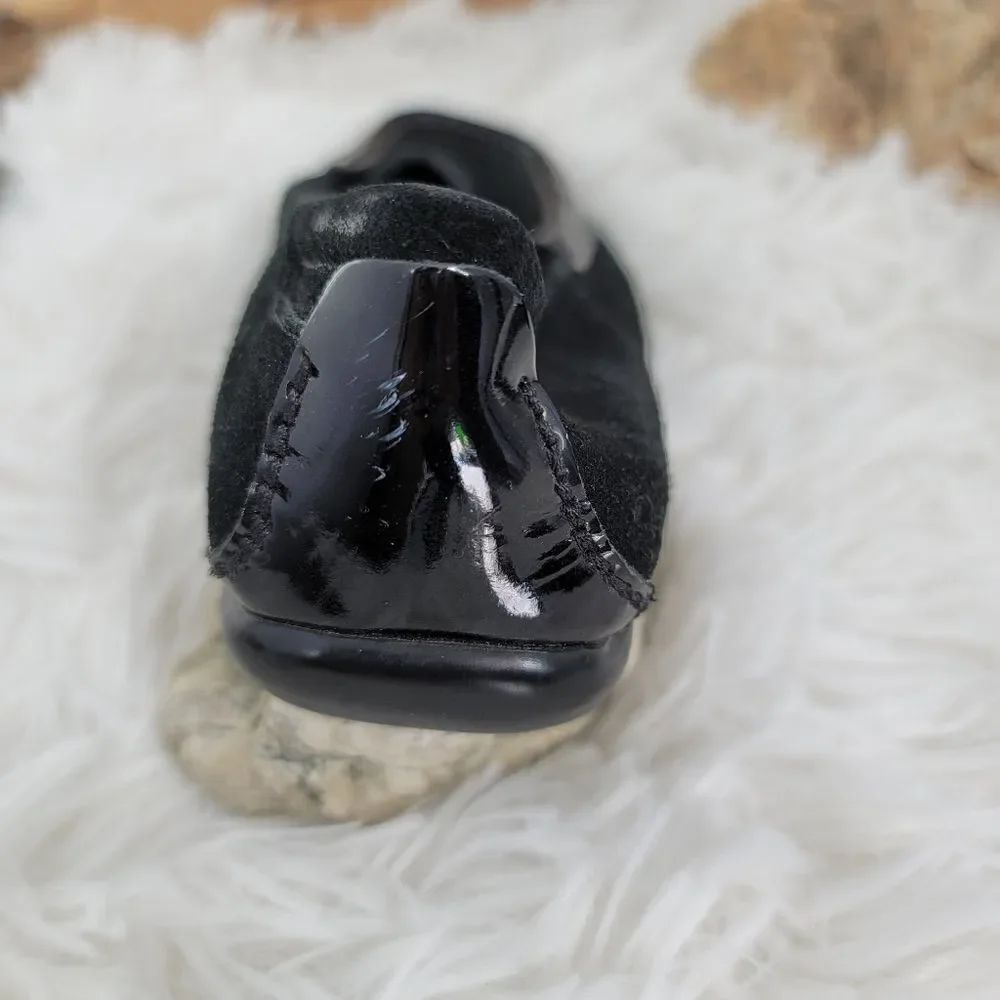 Cole haan black suede moccasin with patent trim